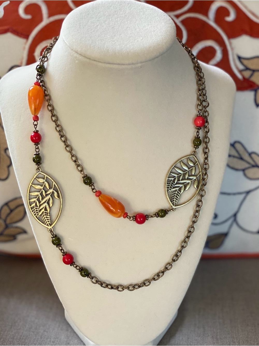 Vintage Women’s Layered Leaf Pendant Necklace in Orange, Red & Olive